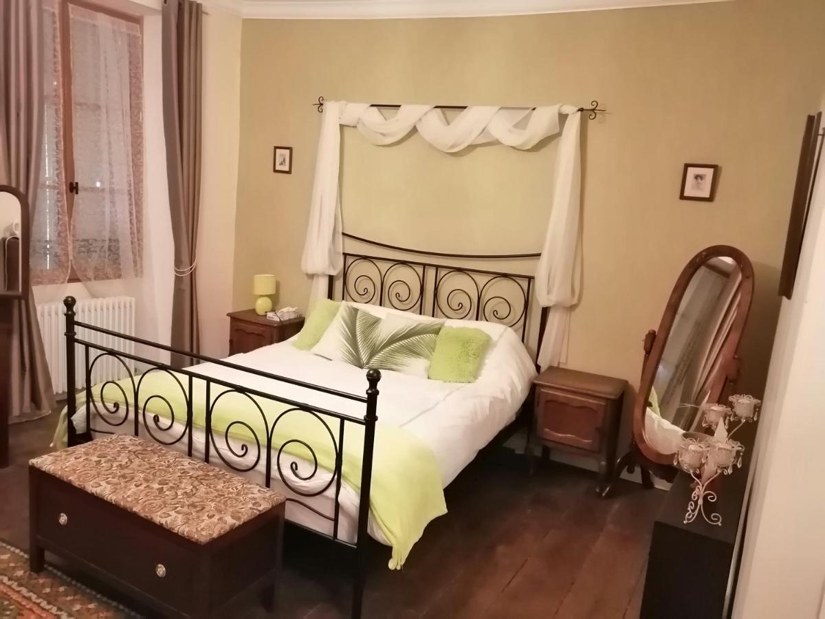 Vingt Grand Rue Bed & Breakfast Champagne-Mouton Dış mekan fotoğraf